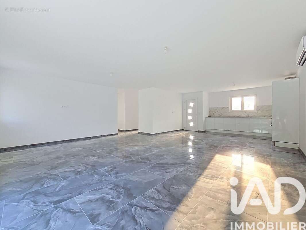 Maison 106 m² à Amagne  - photo 6