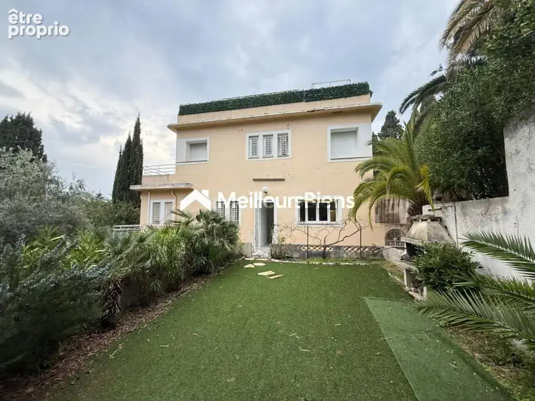 Cannes-Maréchal Juin : 3-4 pièces rénové atypique, jardin et terrasse - photo 2