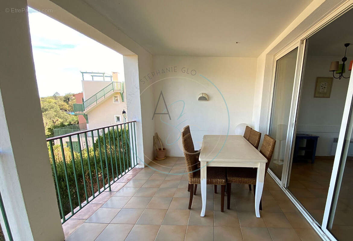 Appartement à GRIMAUD