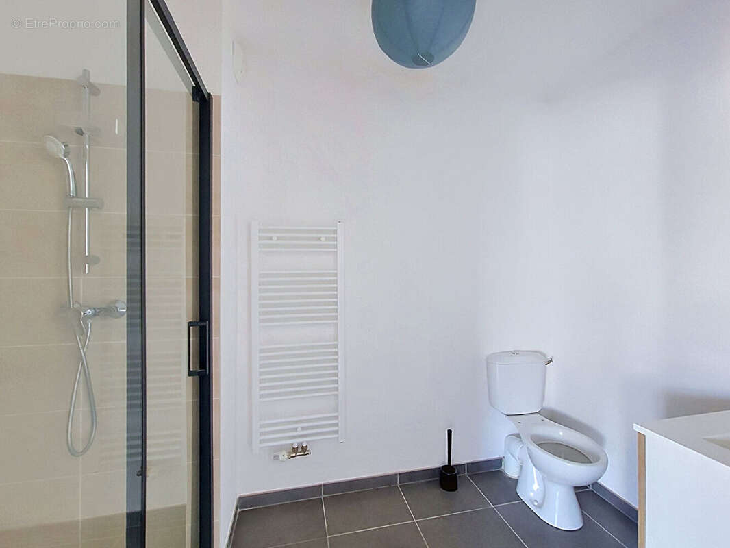 Appartement à PAREMPUYRE