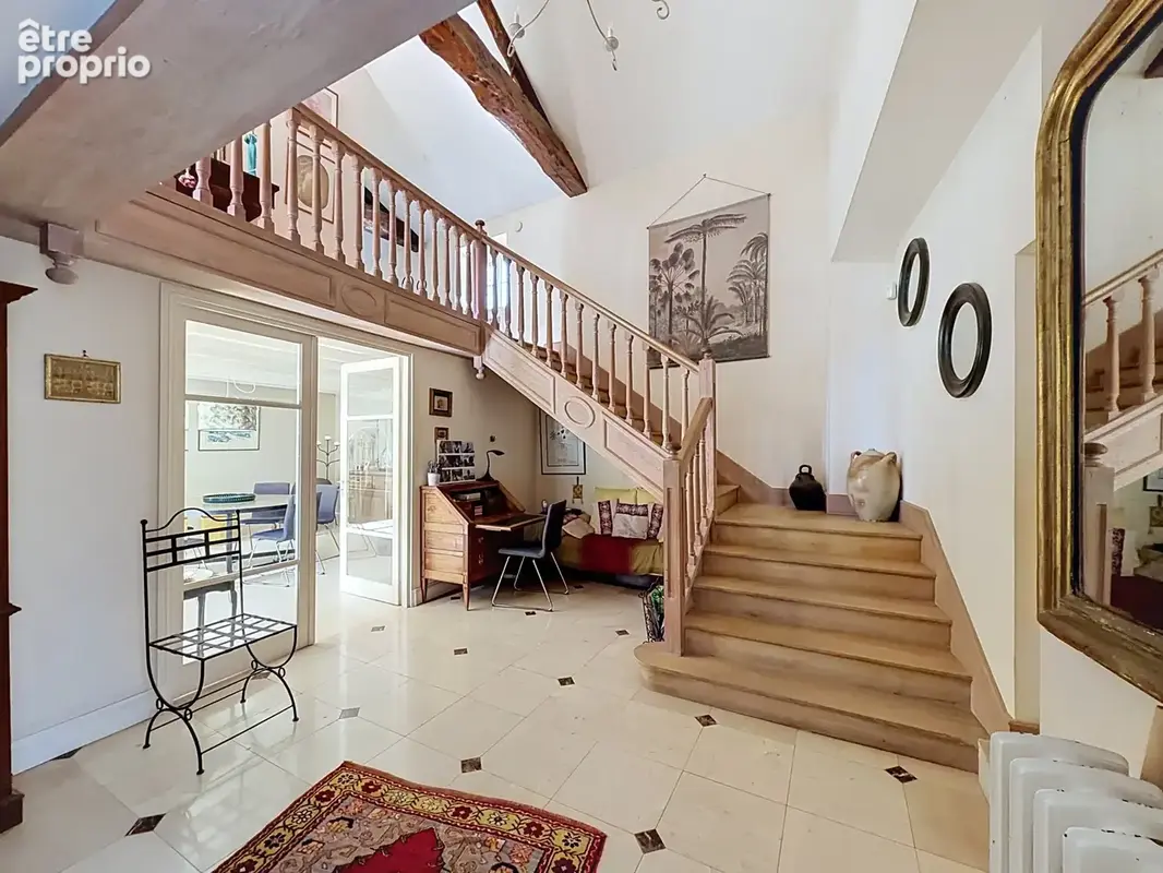 AUX PORTES D'ANGOULEME Belle maison de caractère de 280m2 habitables et sur 4000m2 de terrain clos avec piscin - photo 3