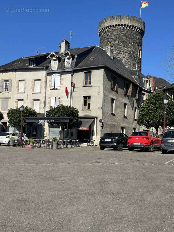 Maison à ALLASSAC