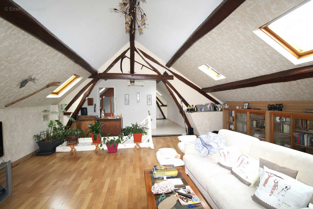 Maison à CHARTAINVILLIERS