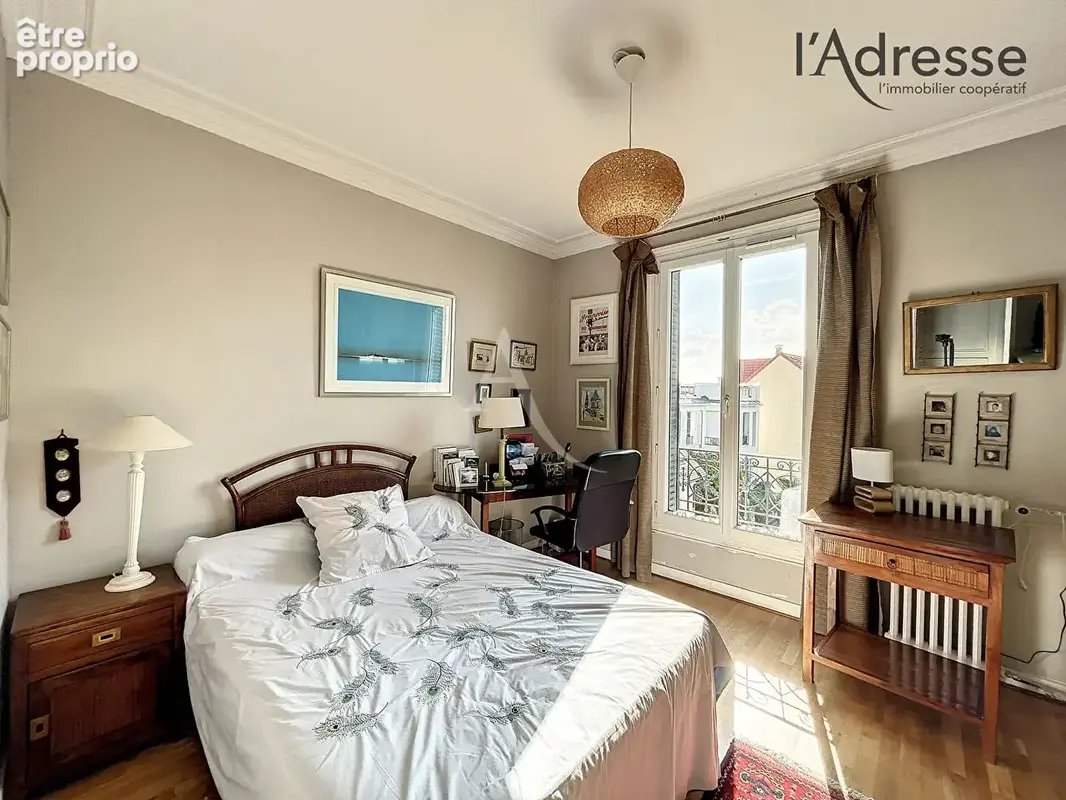 Suresnes (Mont Valérien) - Duplex de 140m² - Place de stationnement  et Box fermé  - Terrasse 7m² - photo 8