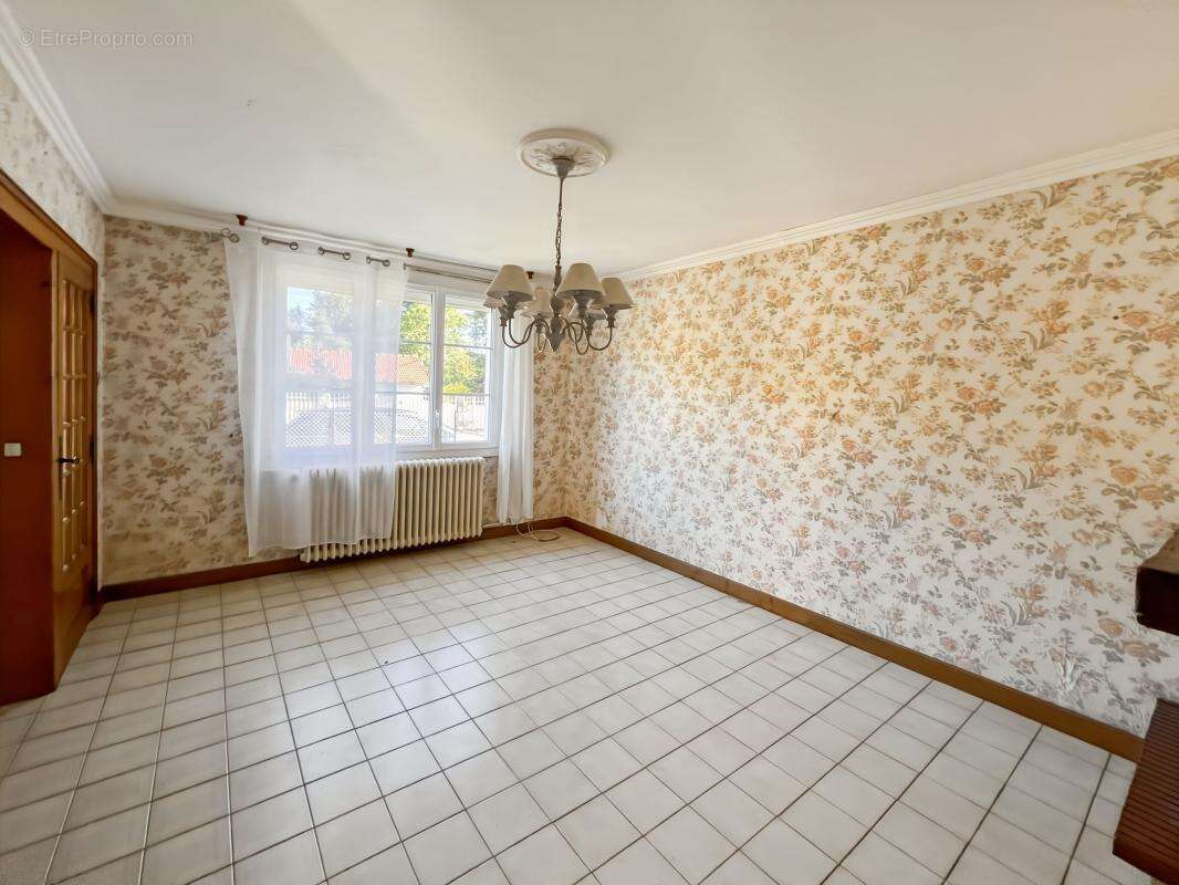 Maison à LAMOTTE-BEUVRON