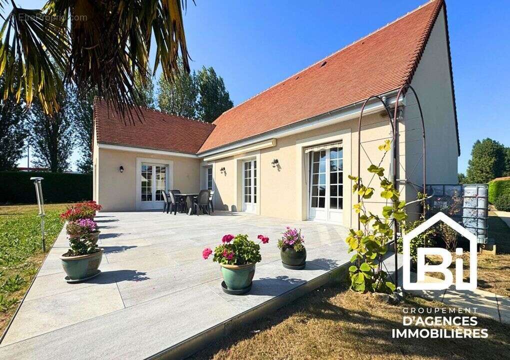 Maison à OUISTREHAM