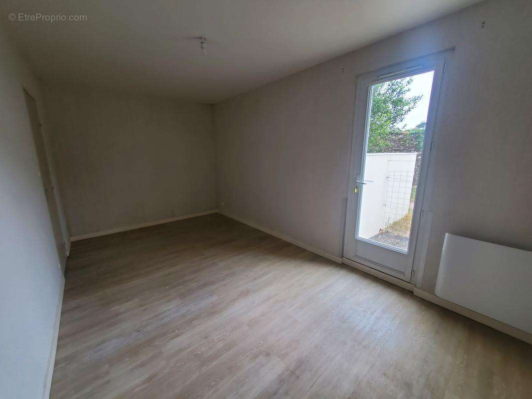 Appartement à LA CHAPELLE-BASSE-MER