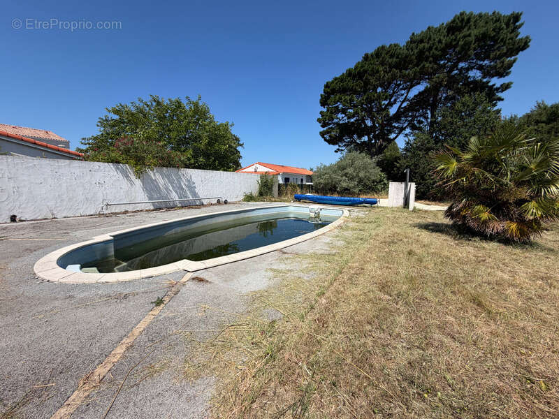 Bretignolles sur mer 85 -aux encheres- a 800m des plages parcelle de terrain avec piscine 542m² a batir - photo 7