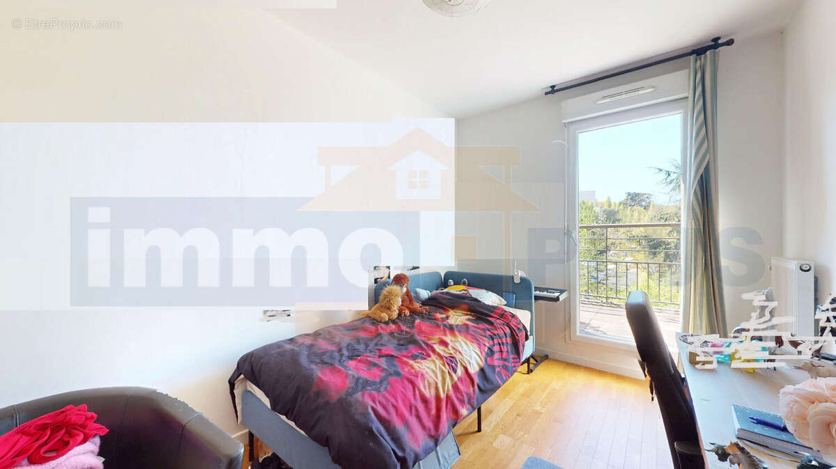 Appartement à FONTENAY-LE-FLEURY