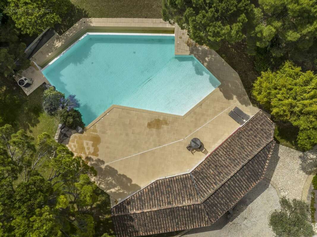 Maison à VAISON-LA-ROMAINE