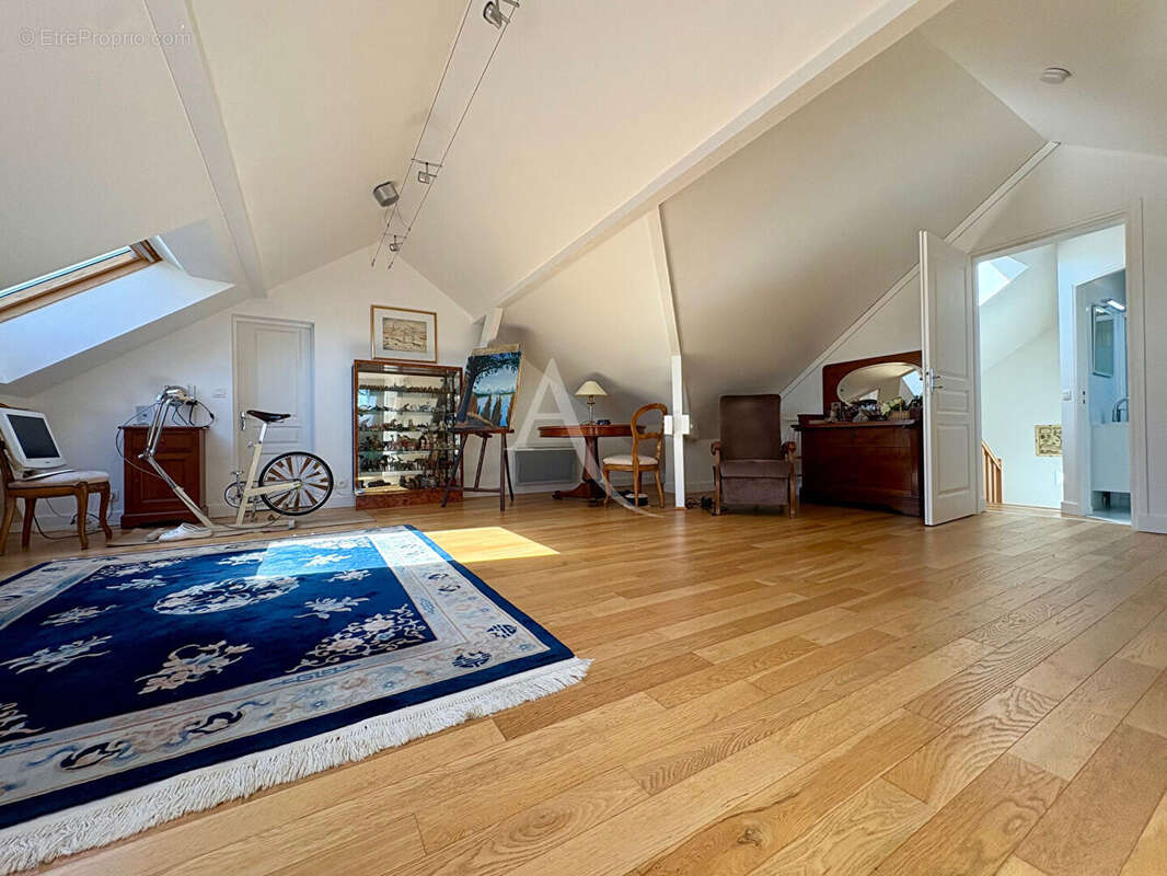 Maison à GIF-SUR-YVETTE