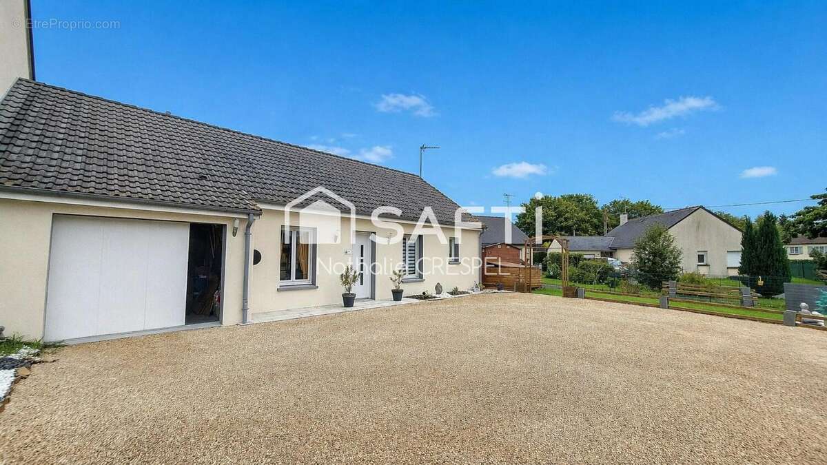 Photo 2 - Maison à LA CHAPELLE-AU-RIBOUL