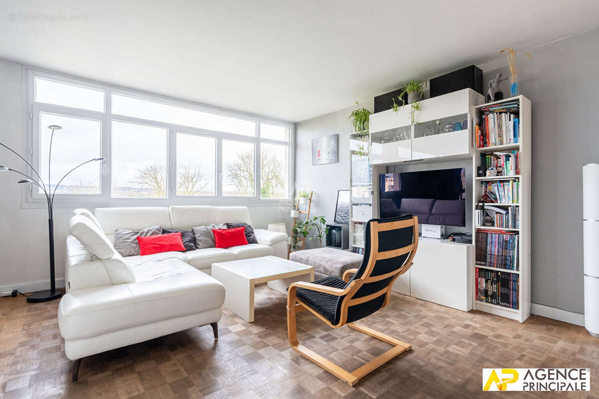 Appartement à MAISONS-LAFFITTE