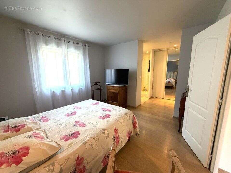 Maison à ROMANS-SUR-ISERE