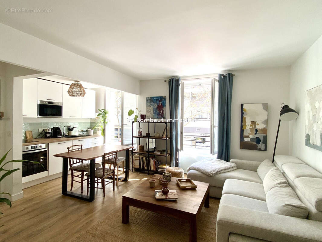 Appartement à PARIS-15E