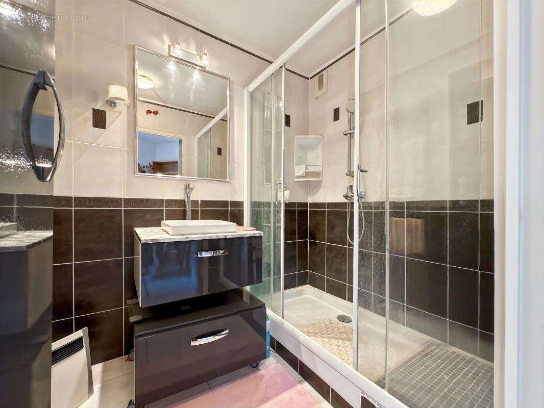 T3 balcon sud dernier etage garage - photo 10