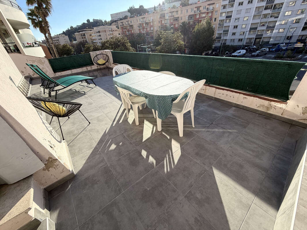 Appartement à MENTON