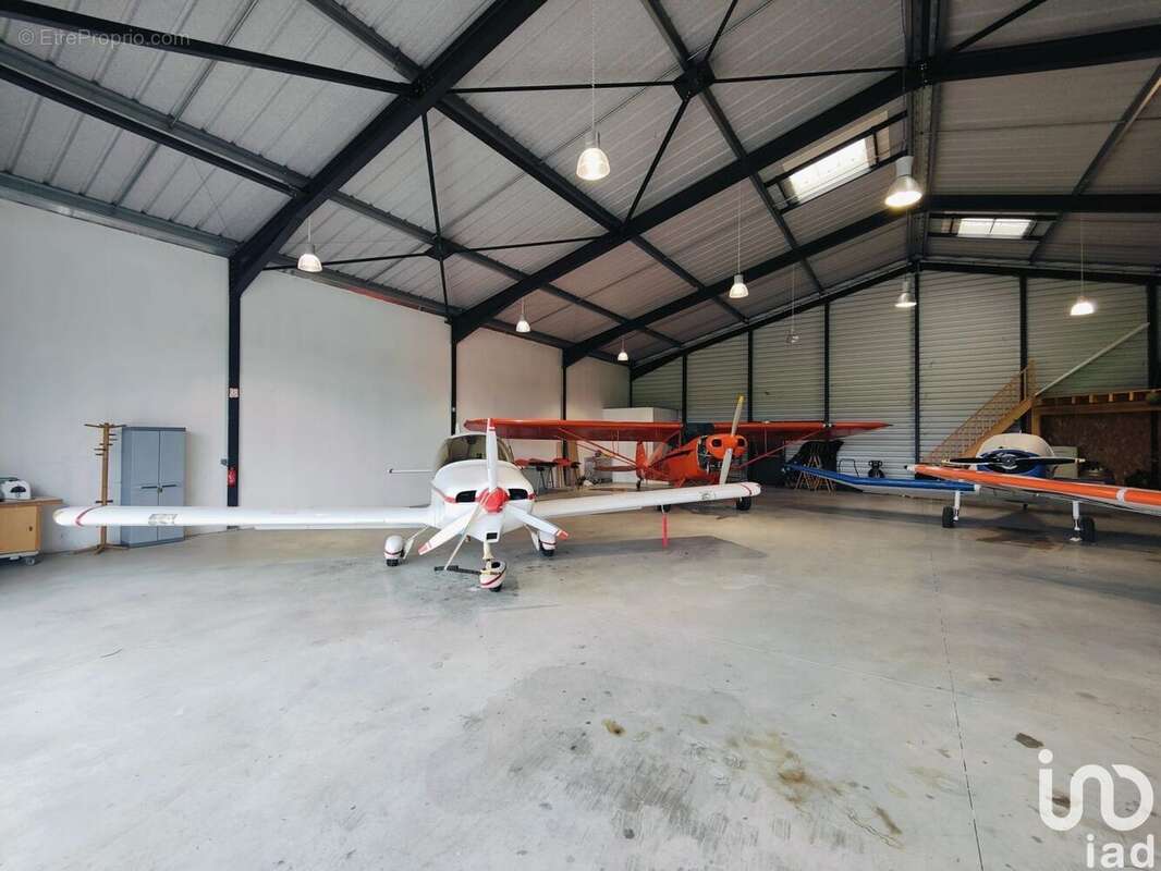 Photo 9 - Commerce à SORIGNY