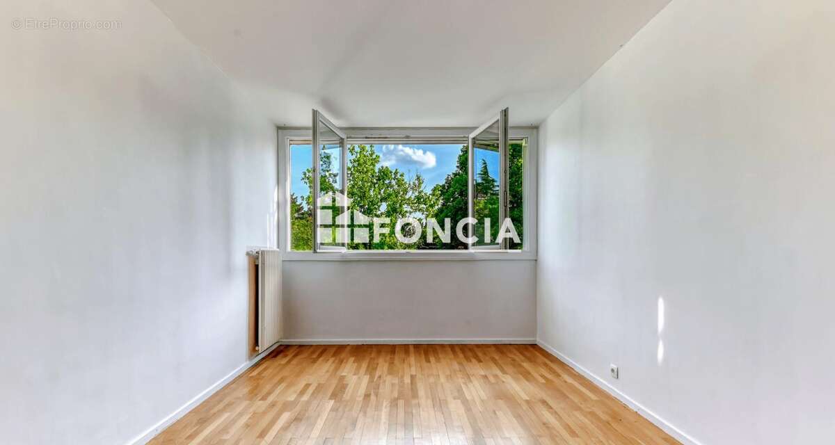 Appartement à SAINTE-FOY-LES-LYON