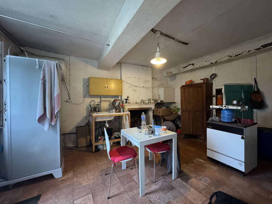 Maison à NEUVILLALAIS