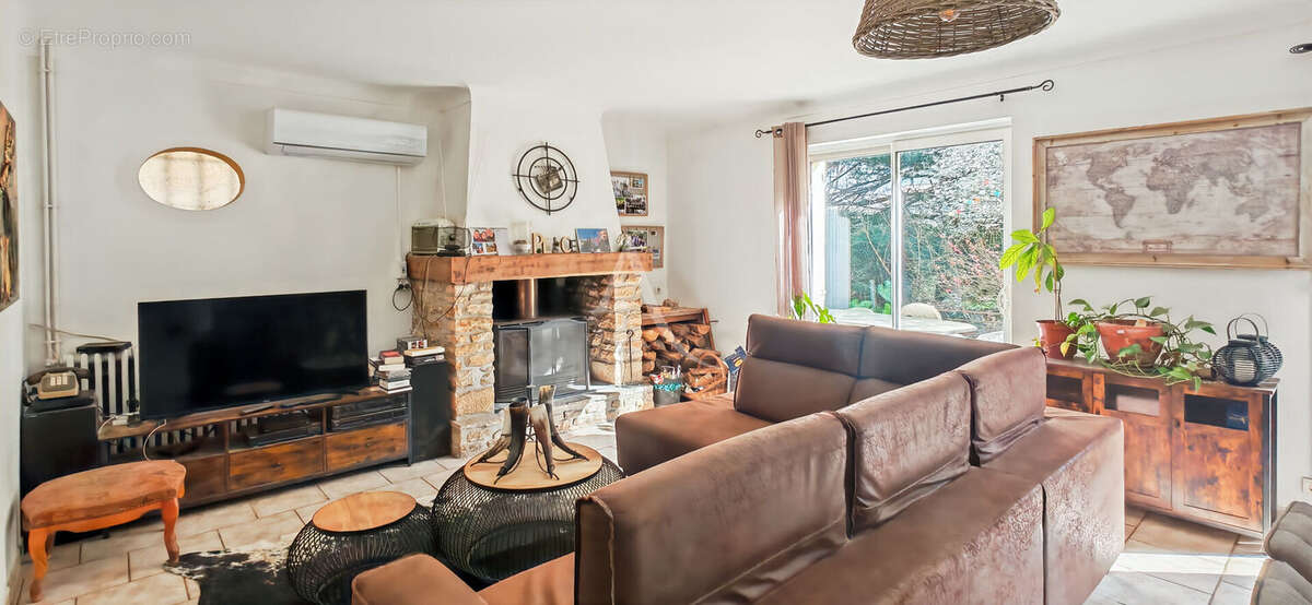 Maison à LACAPELLE-BIRON
