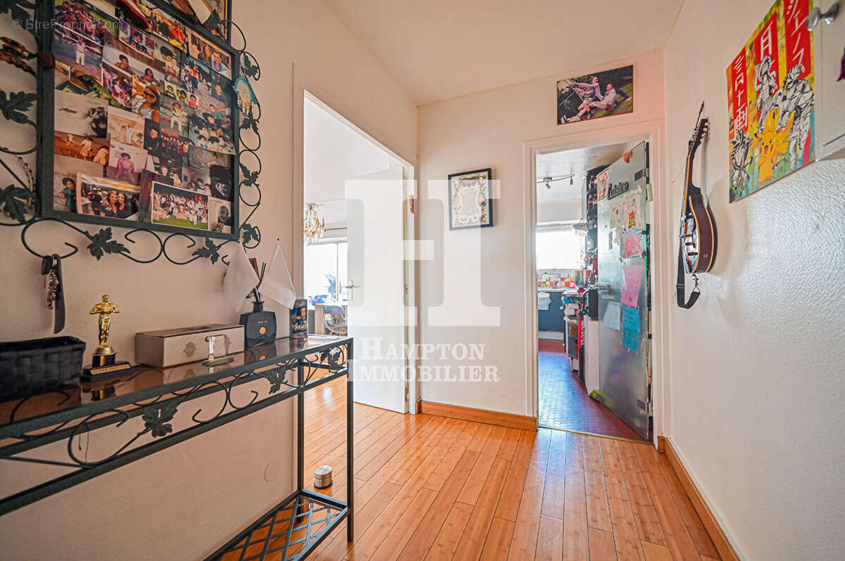 Appartement à PARIS-19E