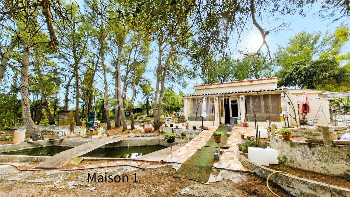 Maison à POUSSAN