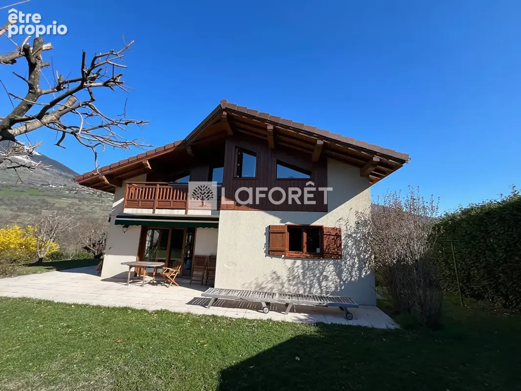 73210 La Plagne Tarentaise Belle maison T6 avec terrasse, garage, jardin - photo 3