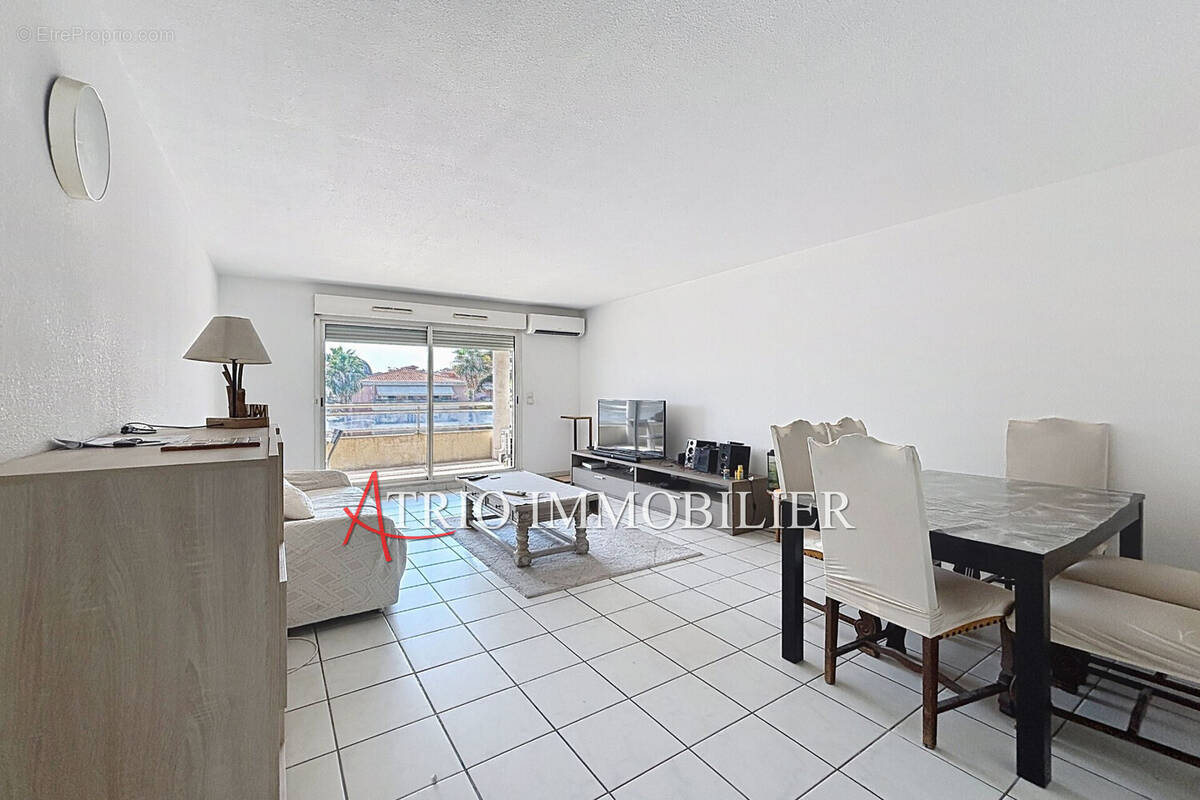 Appartement 65 m² à Cagnes-Sur-Mer  - photo 2