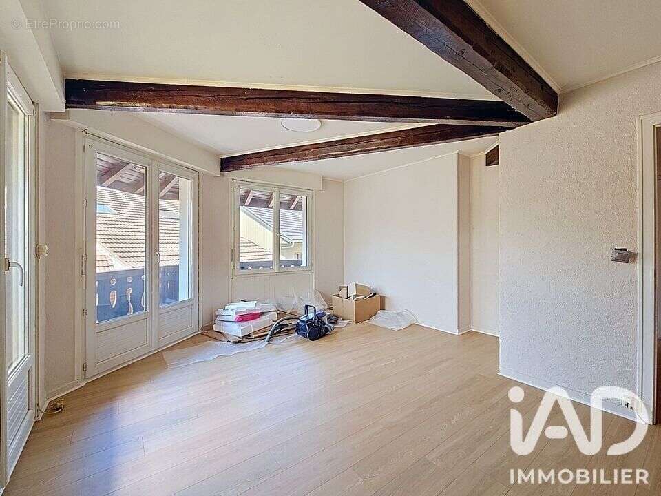Appartement 55 m² à Bonne  - photo 4