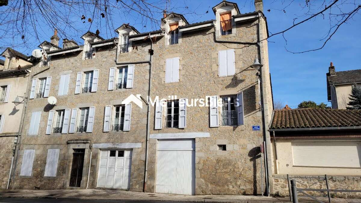 Appartement à LAROQUEBROU