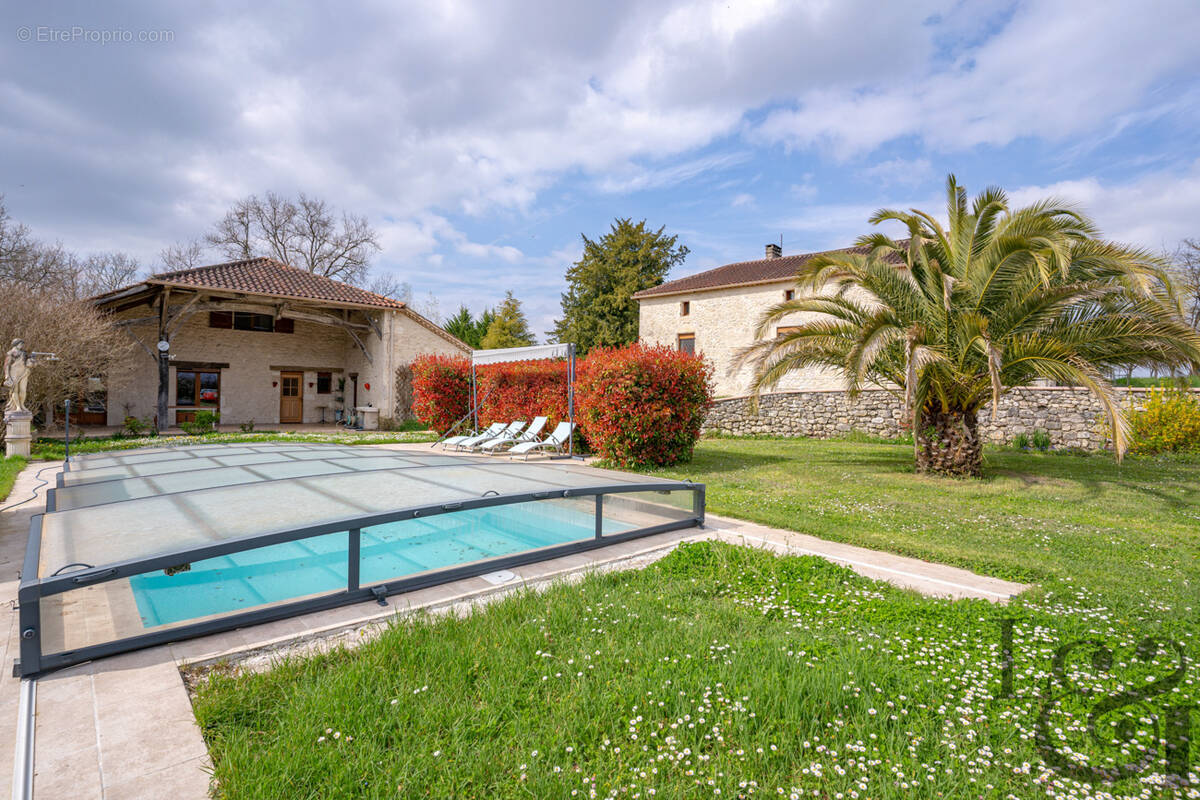 Maison à HAUTEFAGE-LA-TOUR