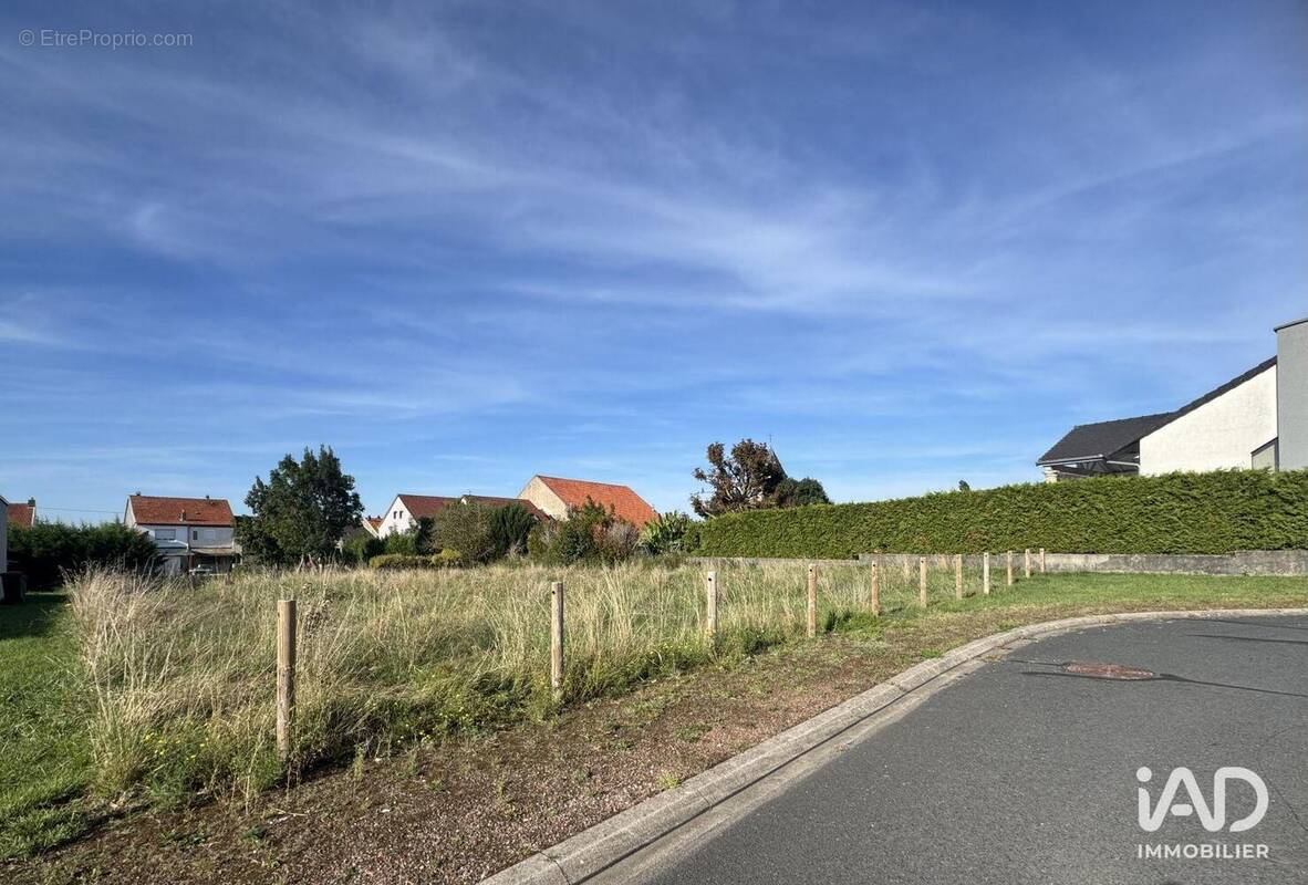 Photo 1 - Commerce à SAINT-JEAN-KOURTZERODE