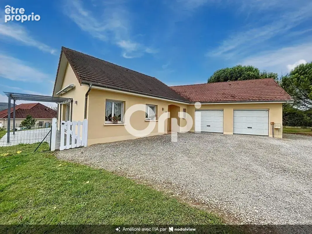 Maison À Vendre sur les hauteurs de Larche ! - photo 3