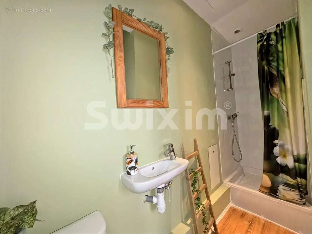 Aix-les-Bains centre – 31 m² + cave – Bien rare à fort potentiel - photo 4