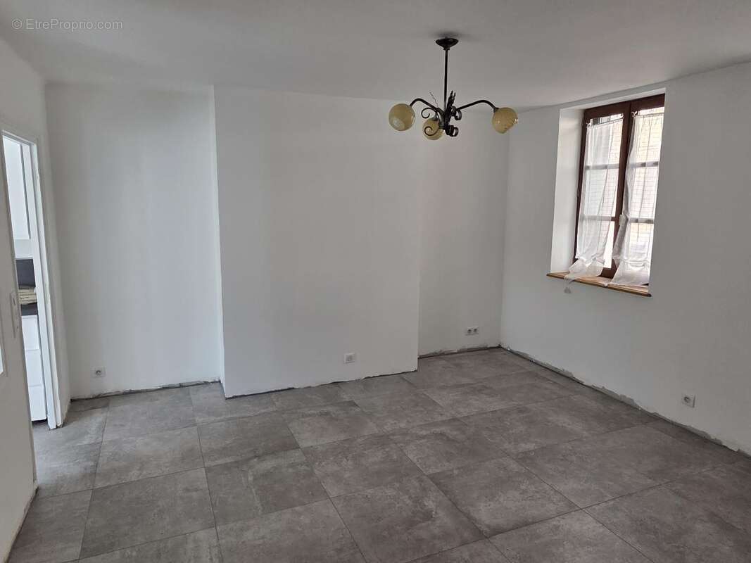 Maison 102 m² à Senonches  - photo 2