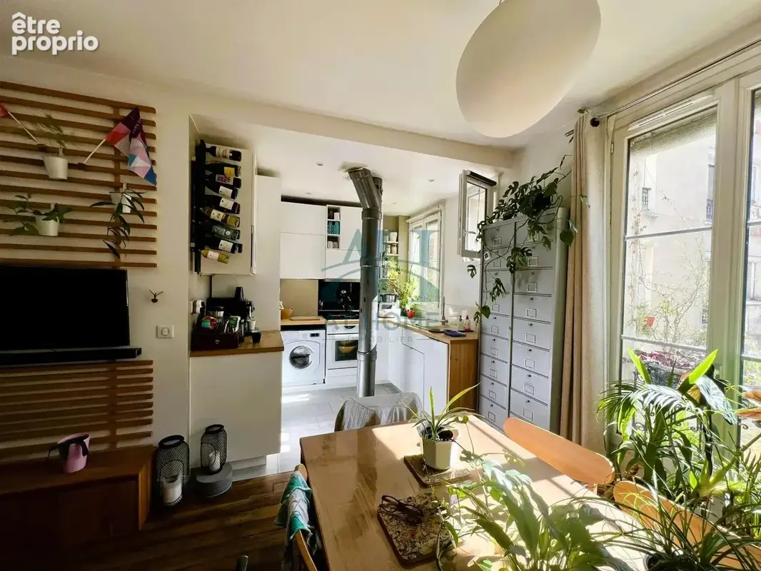 Appartement à PARIS-10E