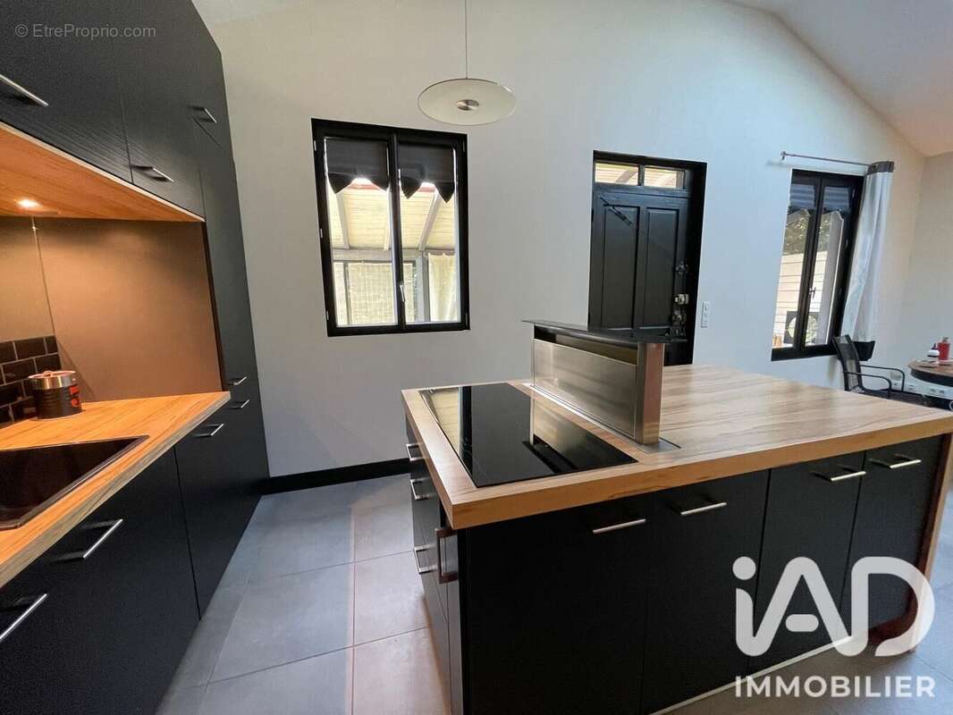 Maison 84 m² à Castelnau-Le-Lez  - photo 9