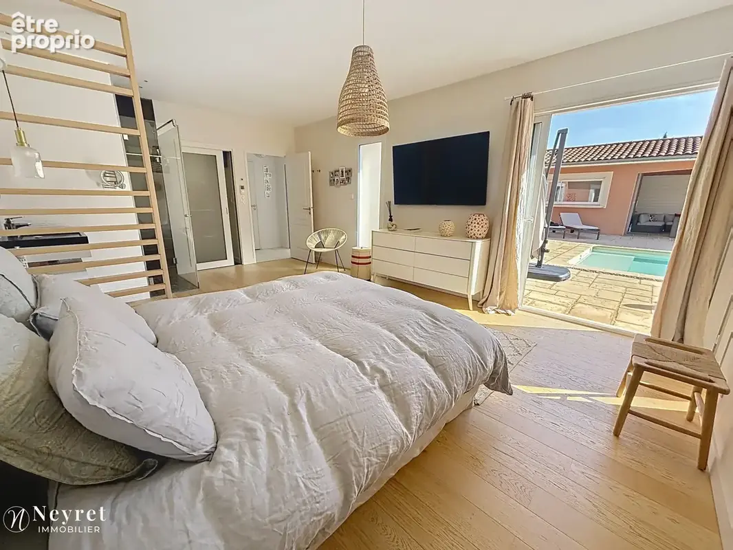 RARE CHARLY   Villa d’exception avec piscine chauffée   220 m2   Terrain 1 031 m2 Lotissement Tabéllio - photo 15