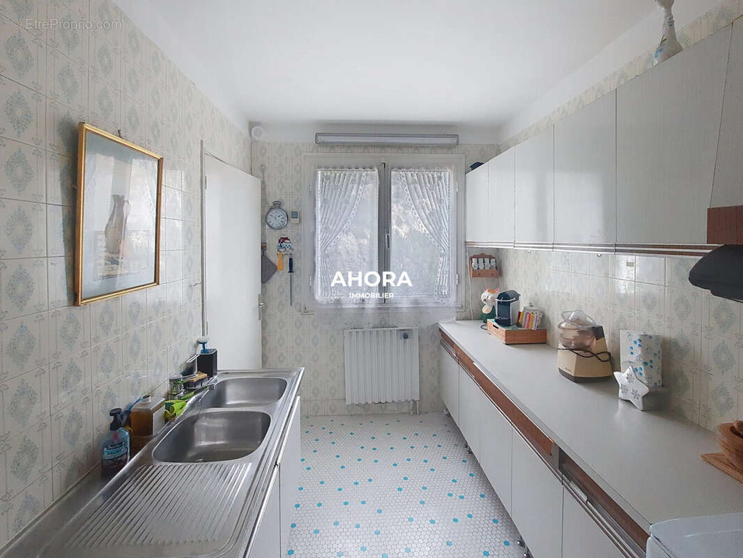 Appartement à MARSEILLE-9E