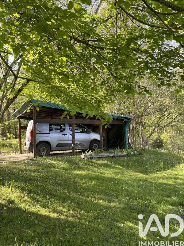 Maison 79 m² à Beyssac  - photo 5