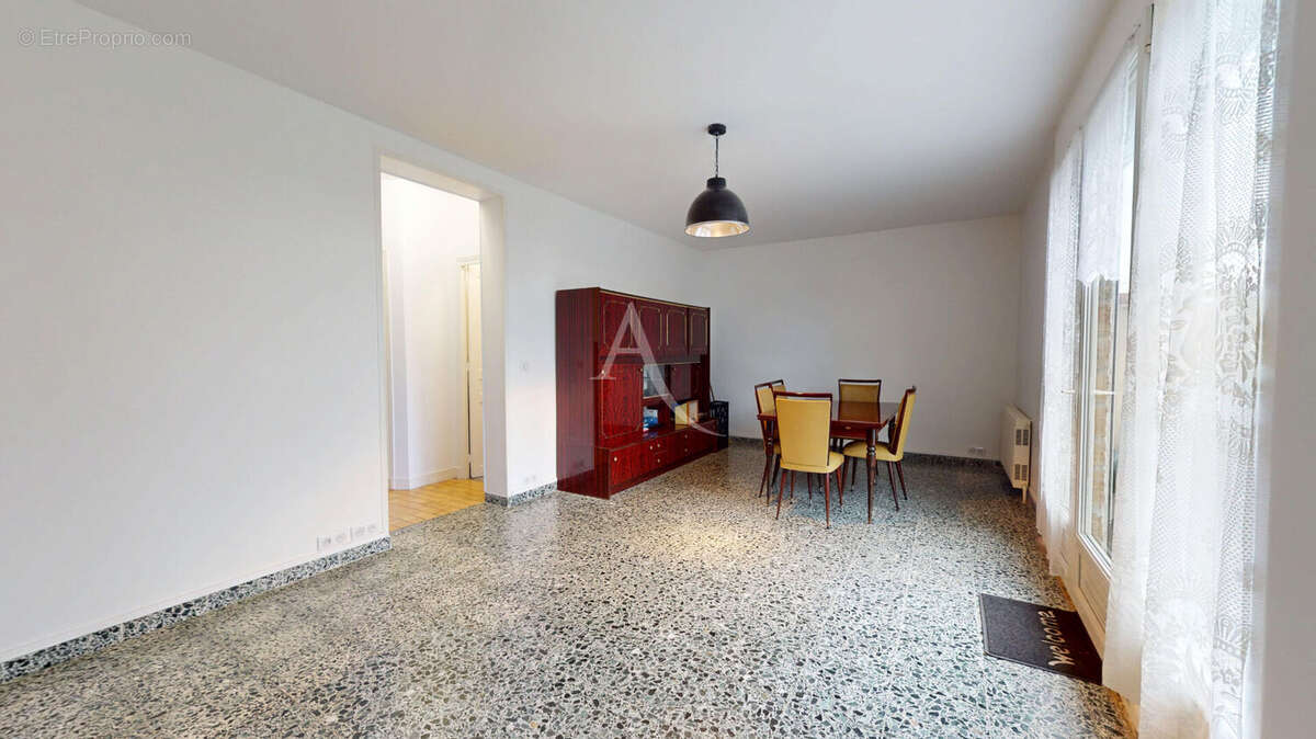 Maison à VILLEMOMBLE