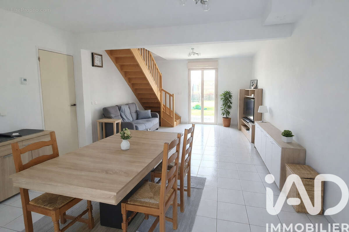 Photo 2 - Maison à NOGENT-LE-BERNARD