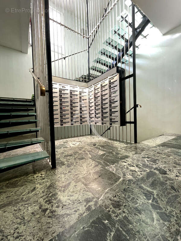 Appartement à PARIS-10E