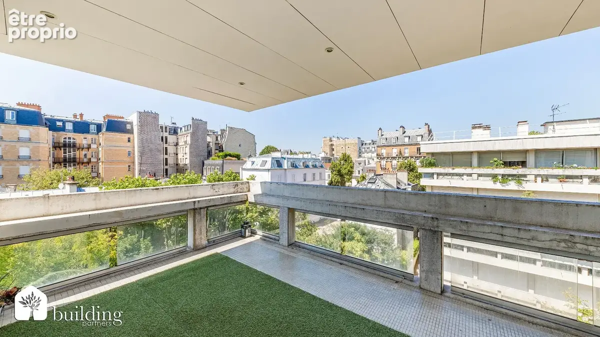 Appartement à NEUILLY-SUR-SEINE