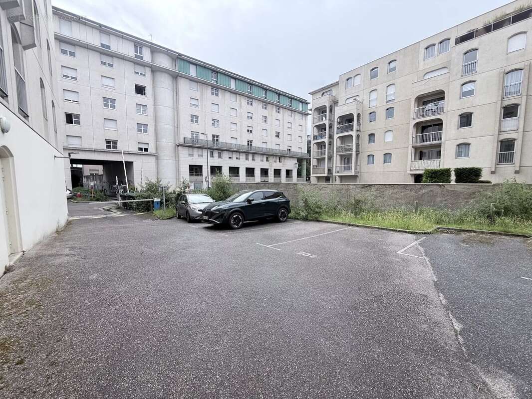Place de parking Rouen Saint Marc - photo 2