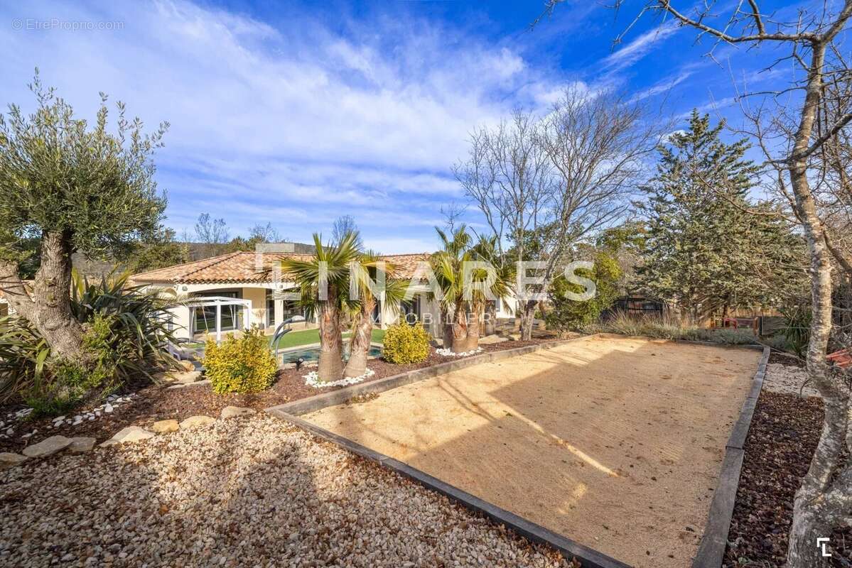 Maison à PLAN-D'AUPS-SAINTE-BAUME