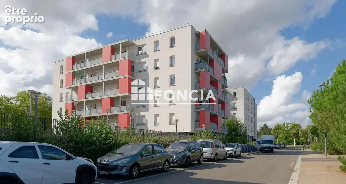 LE MEE SUR SEINE : immeuble des années 2015, appartement T2 de 38m2 Plus  Terrasse et place de Parking - photo 7