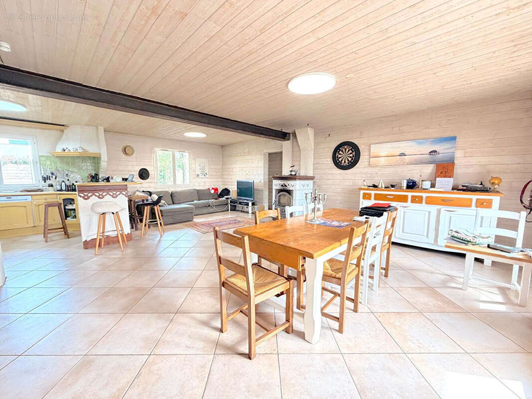 Maison T5 avec piscine et jardin à vendre à Gujan-Mestras - photo 9