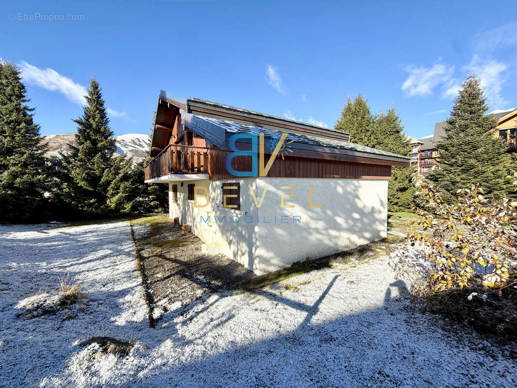 (73) la toussuire - rare chalet indépendant avec grand terrain - centre station - photo 6